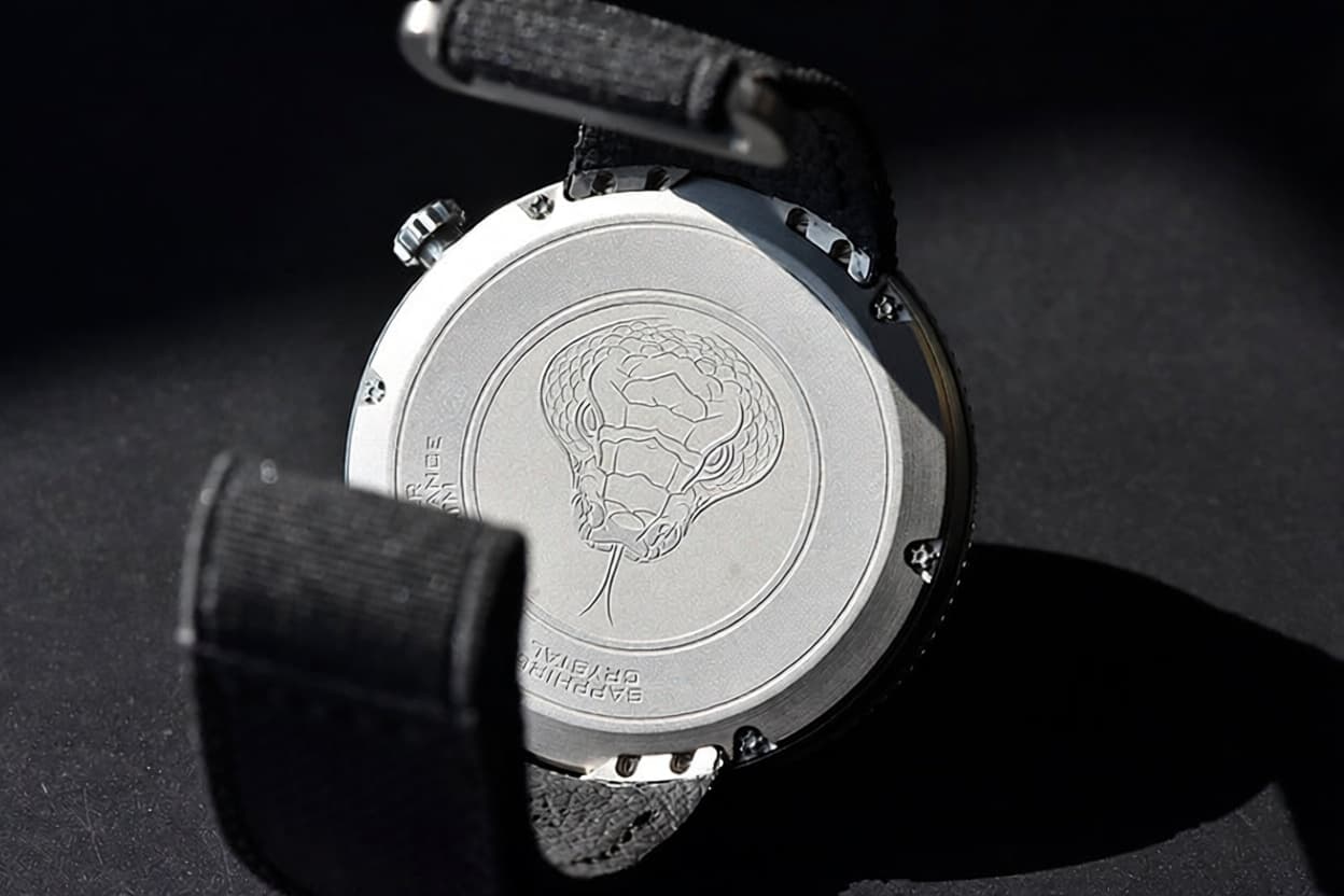 Sapphire crystal caseback detail